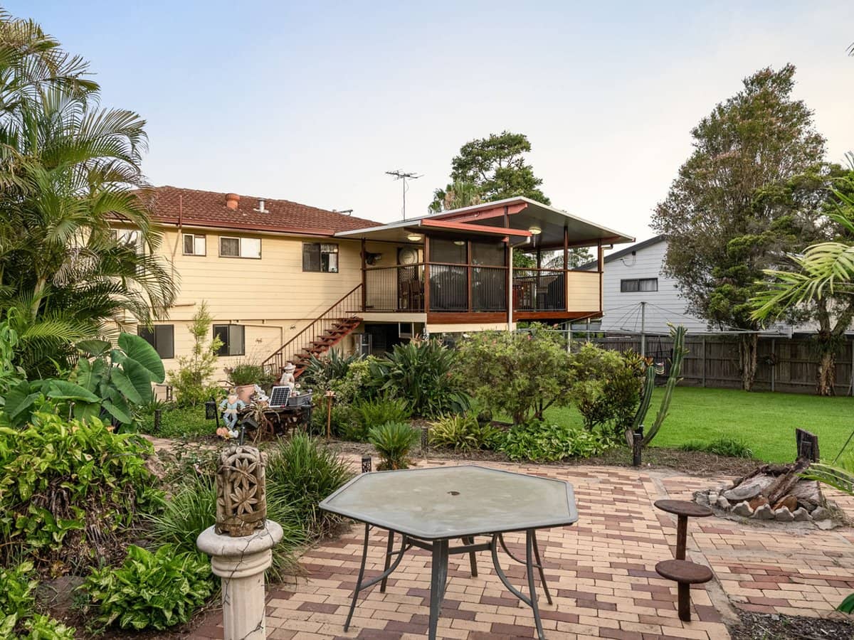 11 Parklands Drive, BORONIA HEIGHTS - Thumbnail 24