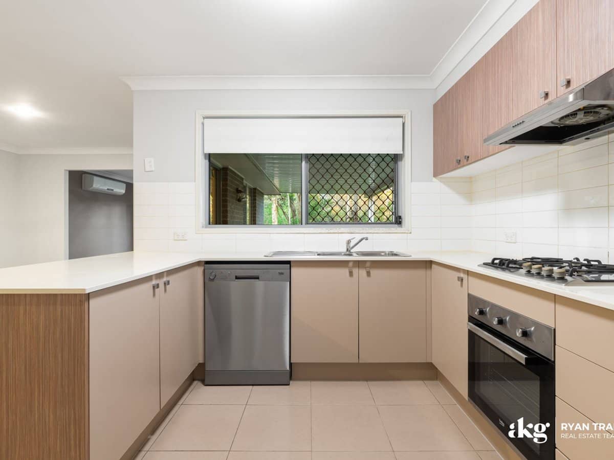 18 Basinghall Place, BERRINBA - Thumbnail 4