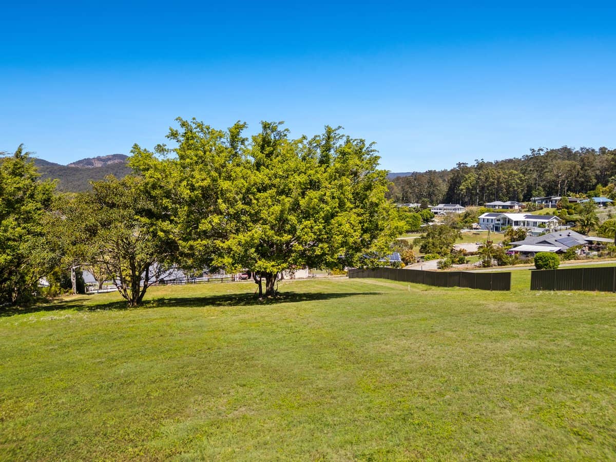 383 Bonogin Road, BONOGIN - Thumbnail 8