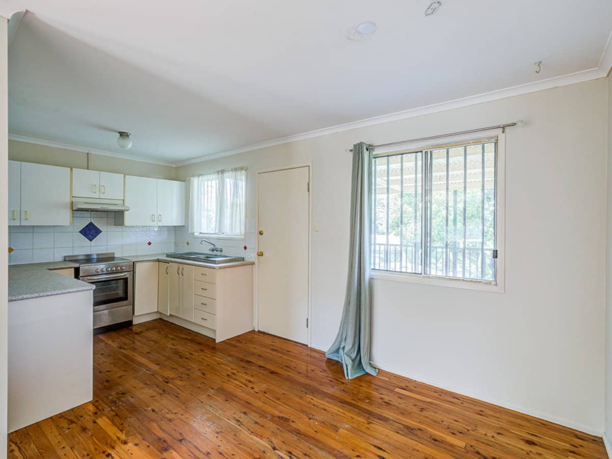 133 Waratah Drive, CRESTMEAD - Thumbnail 6