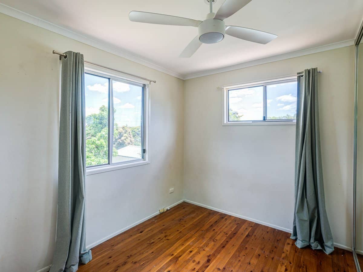 133 Waratah Drive, CRESTMEAD - Thumbnail 10