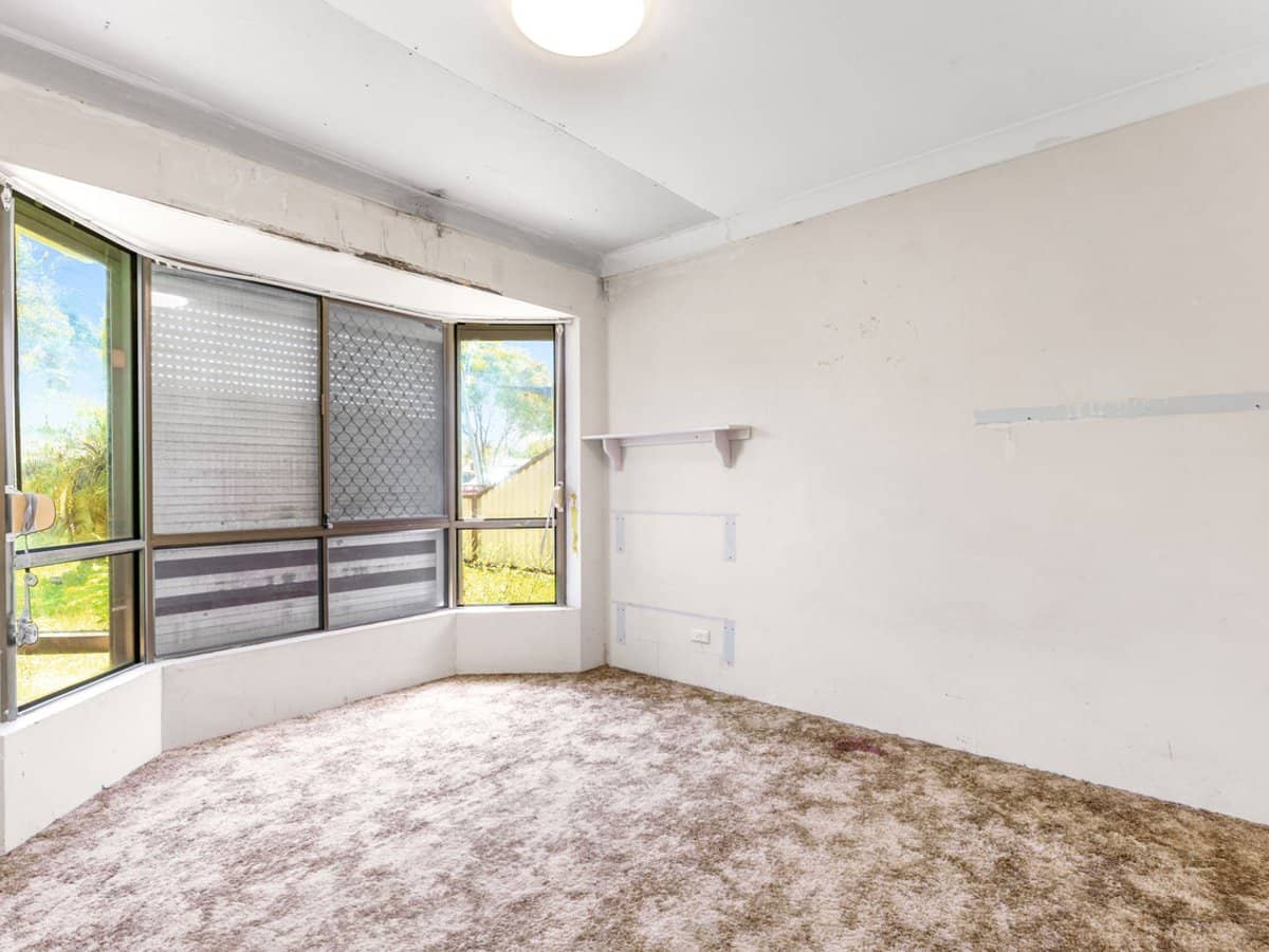 50 Trulson Drive, CRESTMEAD - Thumbnail 9