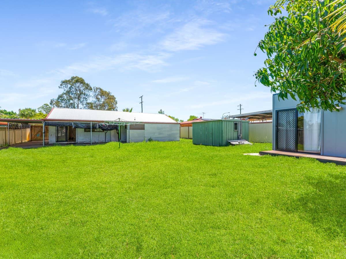 50 Trulson Drive, CRESTMEAD - Thumbnail 14