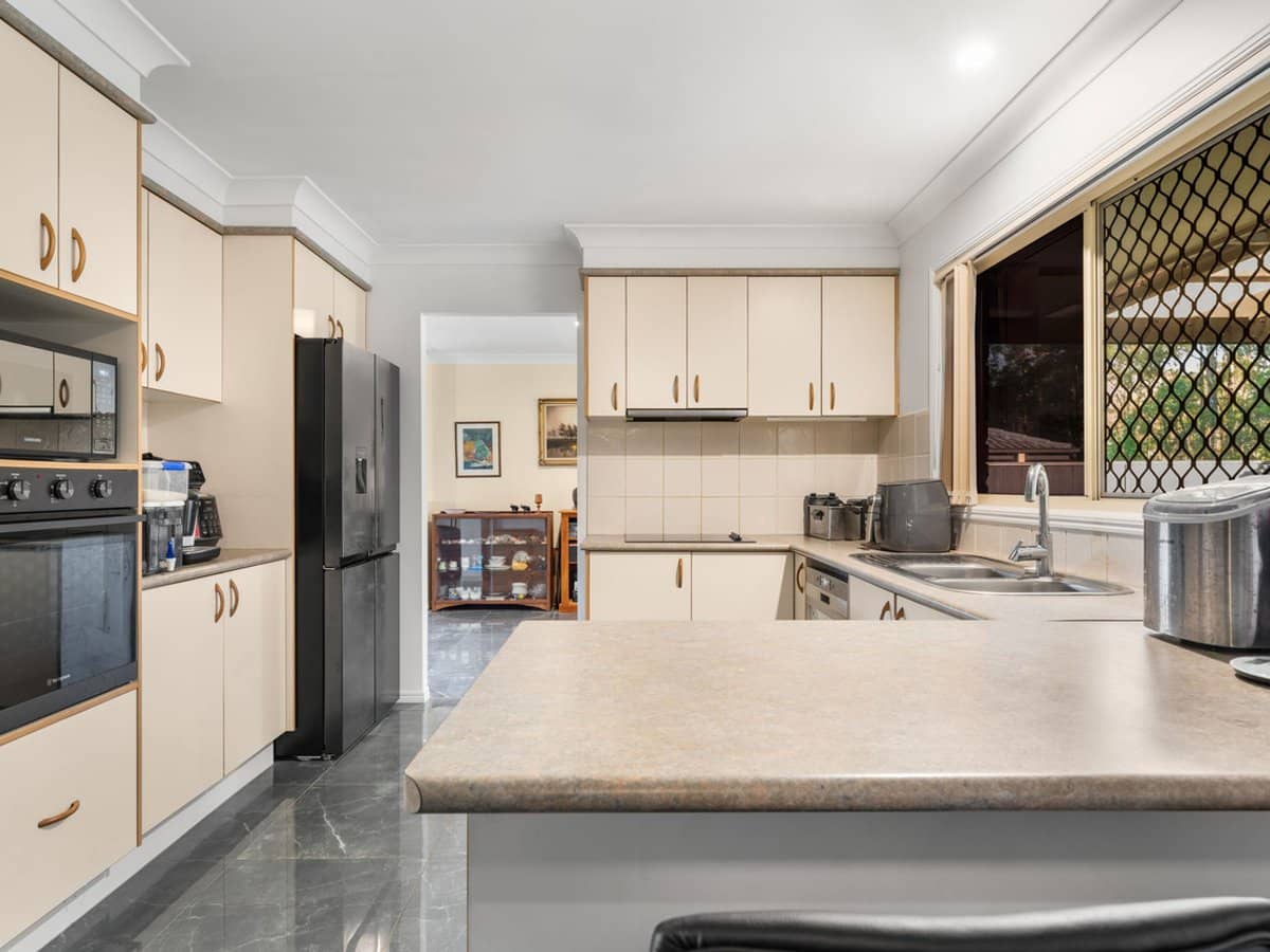 5 Excelsa Place, HERITAGE PARK - Thumbnail 6