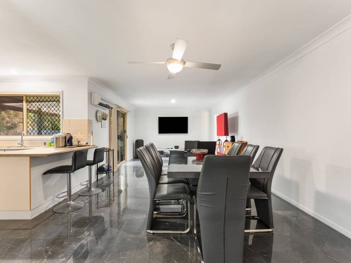 5 Excelsa Place, HERITAGE PARK - Thumbnail 8