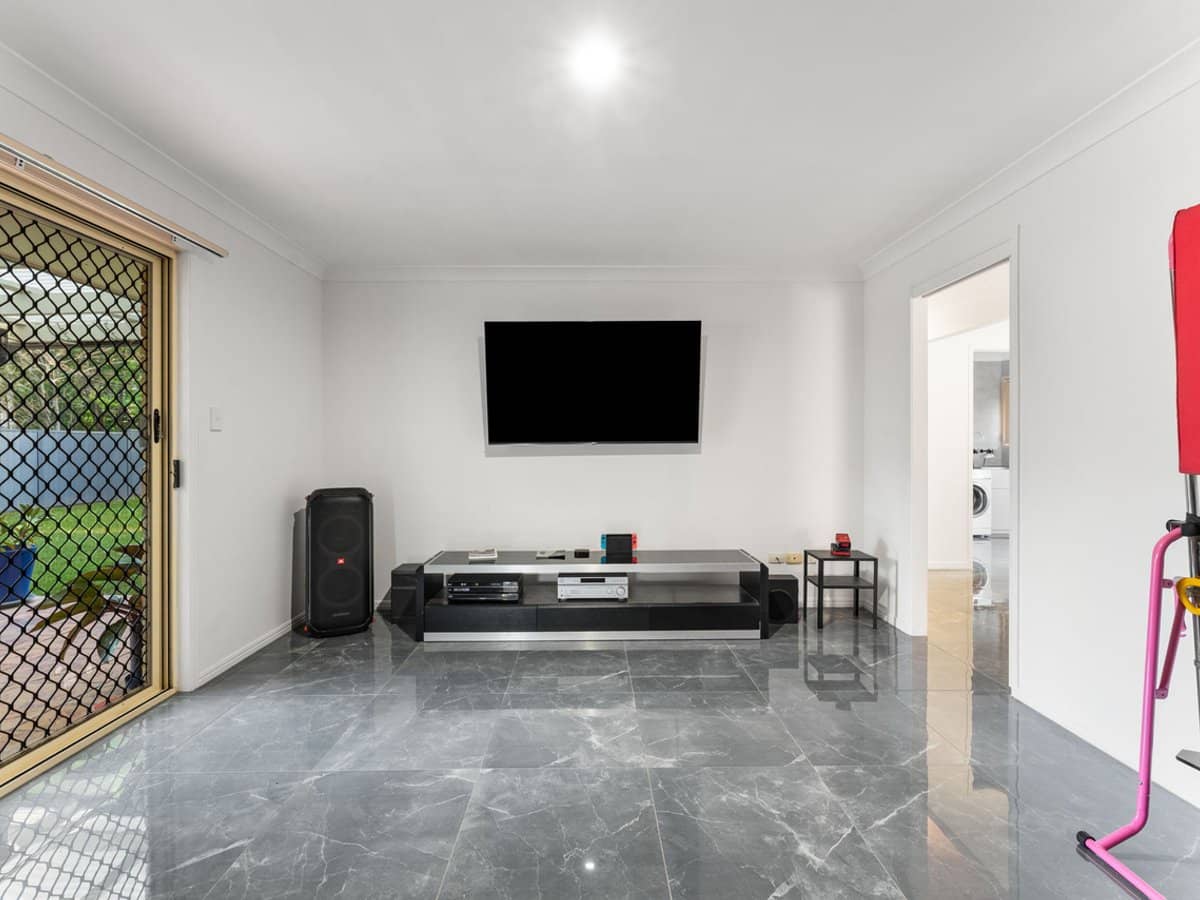 5 Excelsa Place, HERITAGE PARK - Thumbnail 9