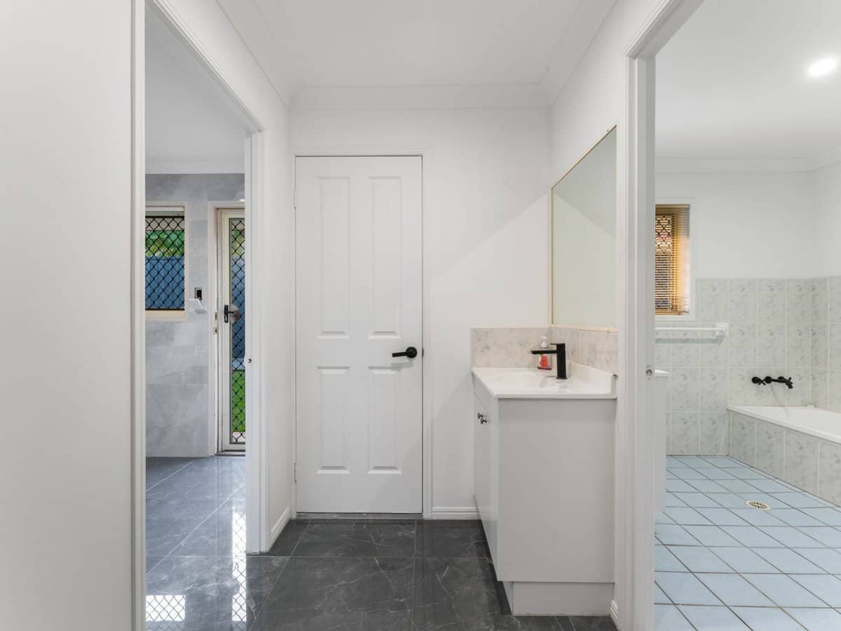 5 Excelsa Place, HERITAGE PARK - Thumbnail 16