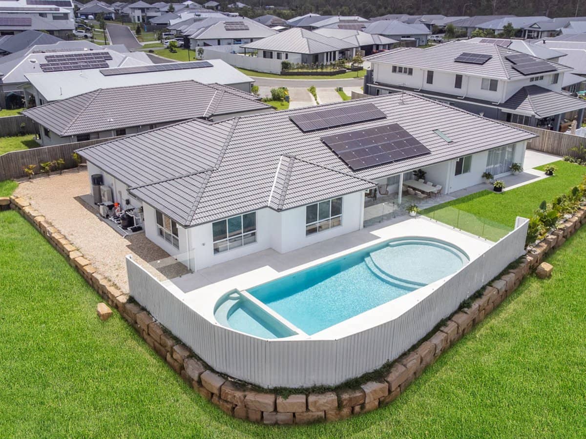 21 Portree Loop, JIMBOOMBA - Thumbnail 1