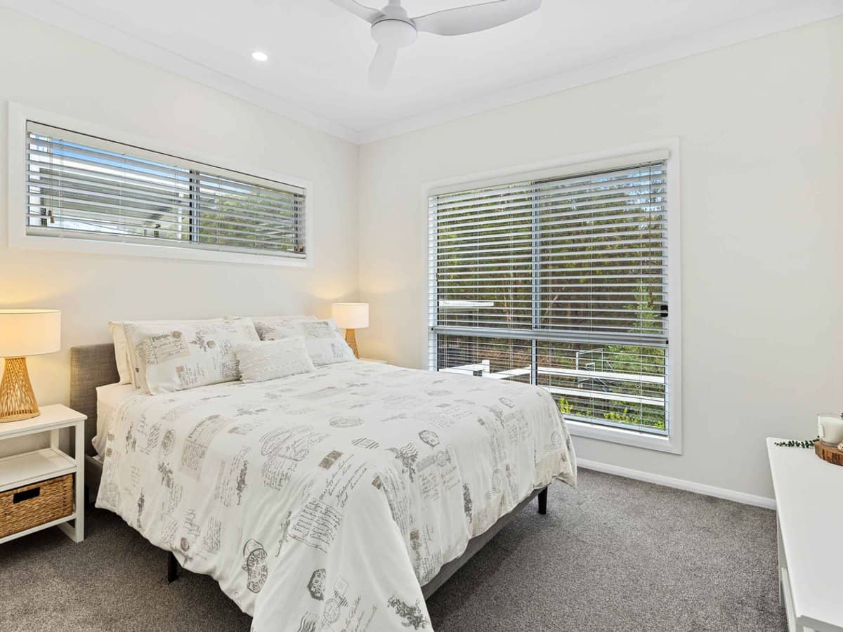 24 Kingcrest Drive, REEDY CREEK - Thumbnail 15