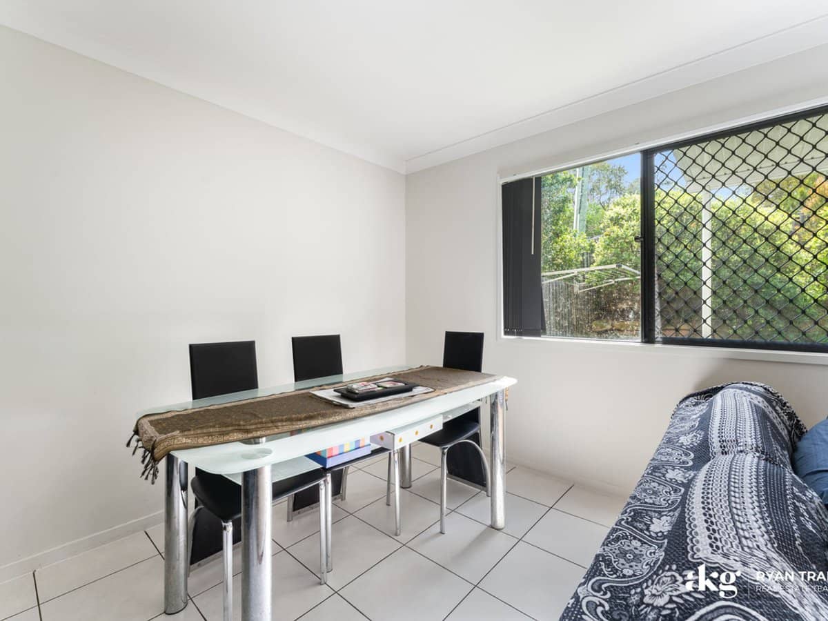 11 Clarke Road, PARK RIDGE - Thumbnail 10