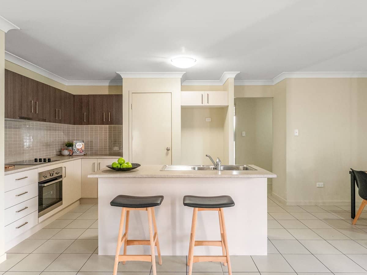 19 Tenielle Street, BORONIA HEIGHTS - Thumbnail 6