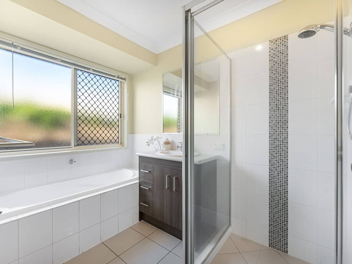 19 Tenielle Street, BORONIA HEIGHTS - Thumbnail 18