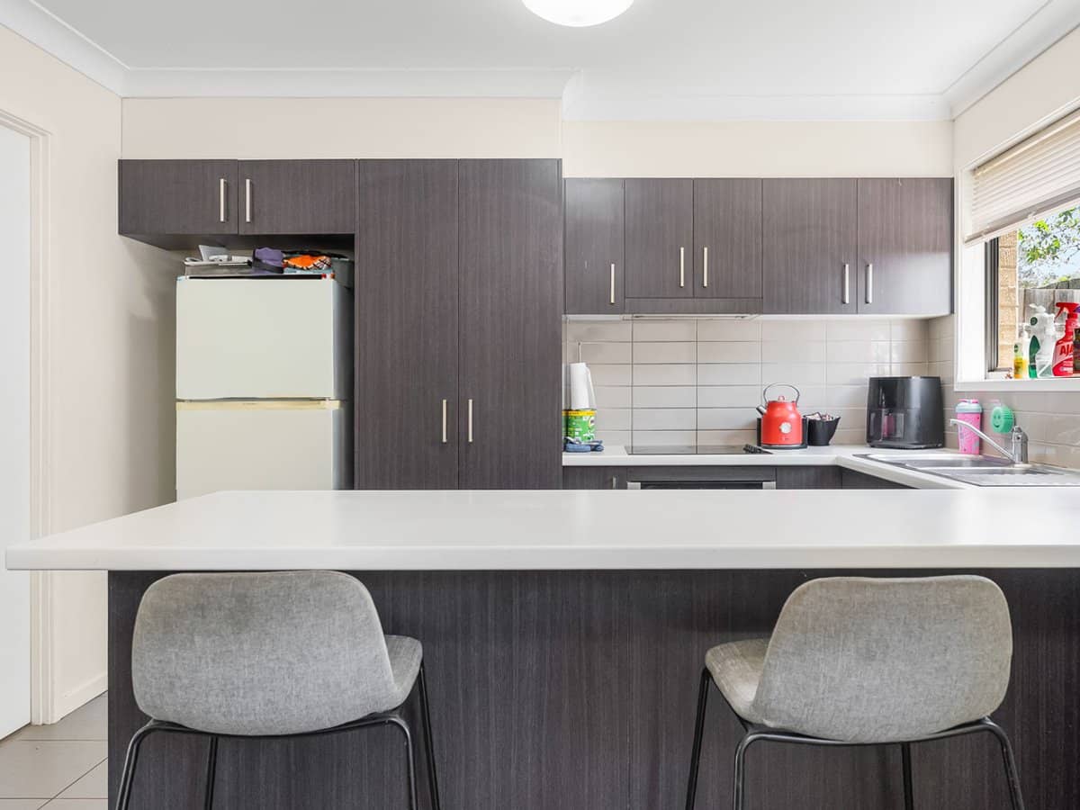 8 East Street, KINGSTON - Thumbnail 3