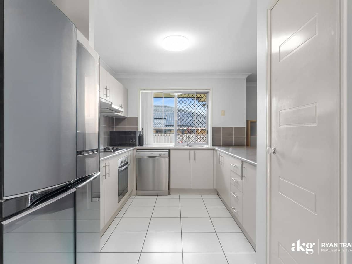 5 Freshfield Street, BERRINBA - Thumbnail 4