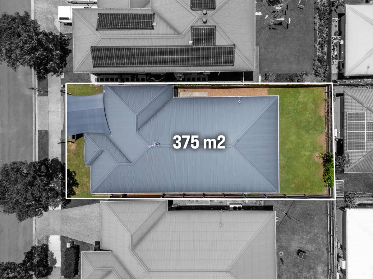 17 Shale Avenue, LOGAN RESERVE - Thumbnail 2