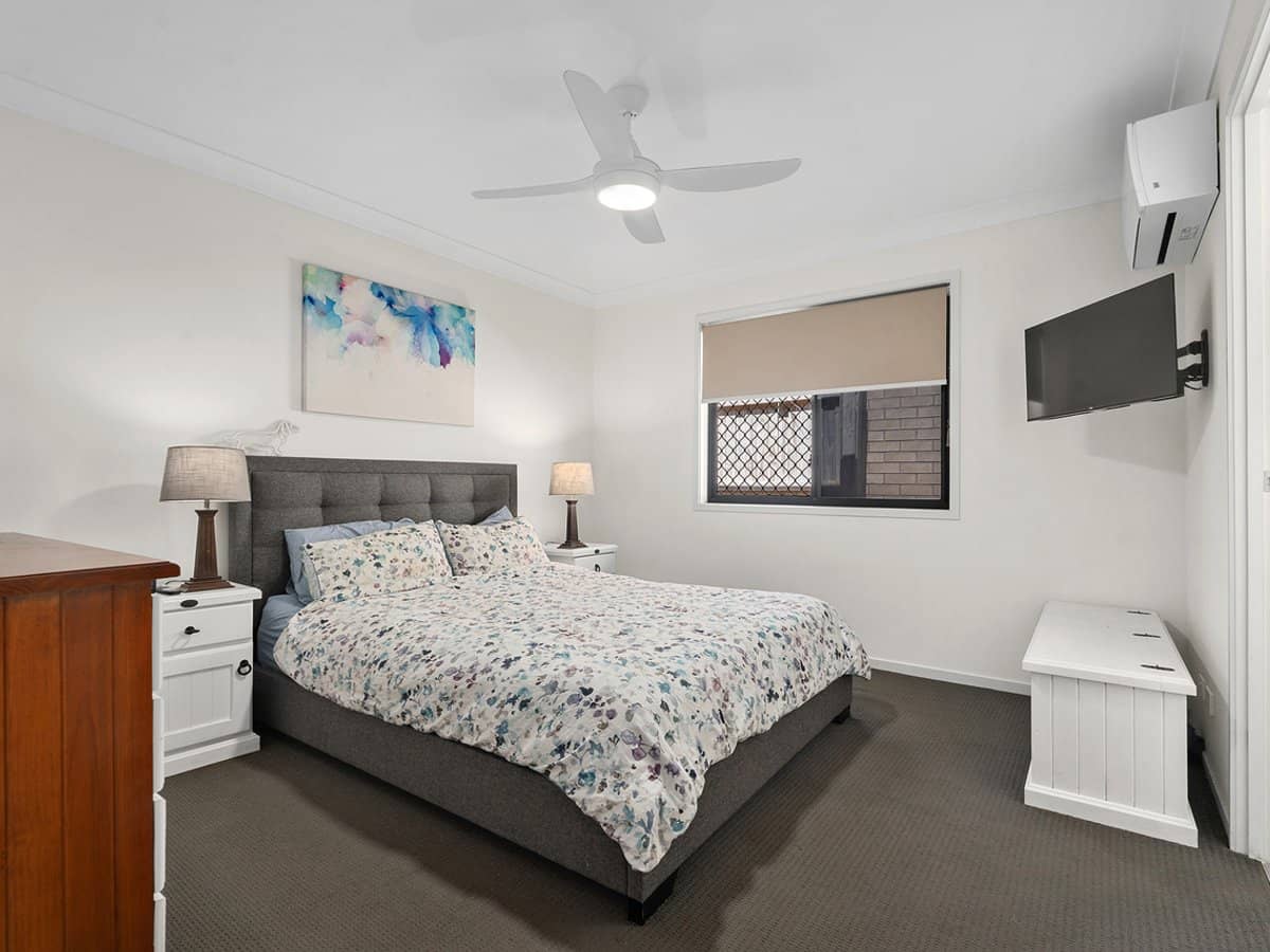 17 Shale Avenue, LOGAN RESERVE - Thumbnail 7