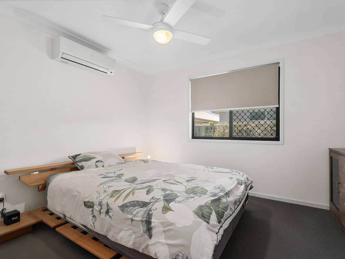 17 Shale Avenue, LOGAN RESERVE - Thumbnail 9