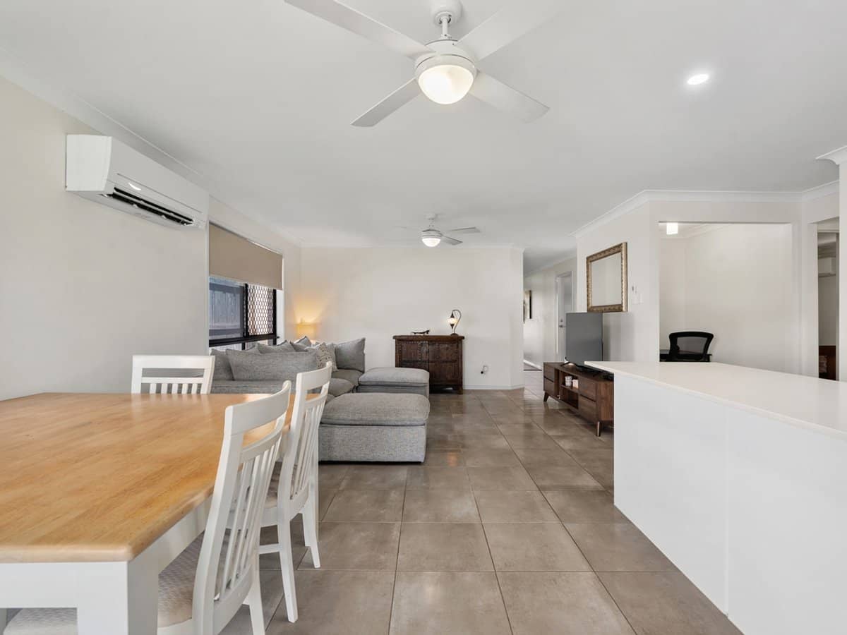 17 Shale Avenue, LOGAN RESERVE - Thumbnail 14