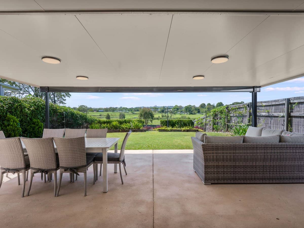 48 South Quarter Drive, LOGANLEA - Thumbnail 12