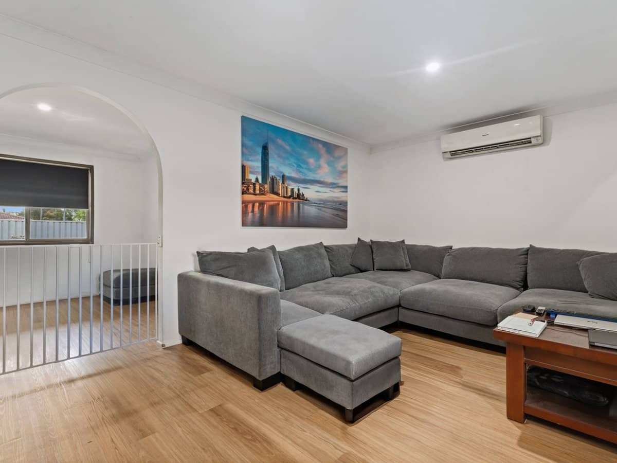 9 Amber Court, BETHANIA - Thumbnail 3