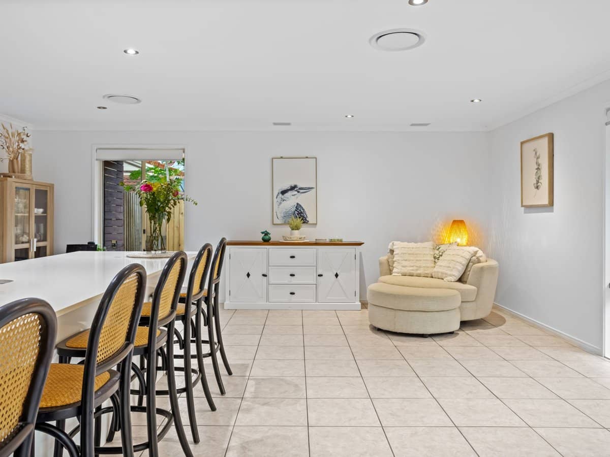 12 Moorea Court, PACIFIC PINES - Thumbnail 7