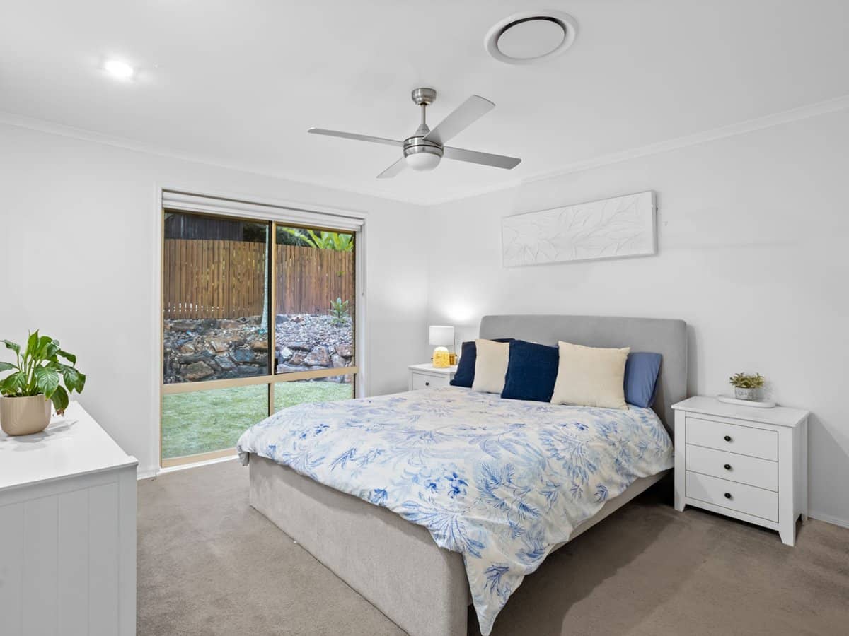 12 Moorea Court, PACIFIC PINES - Thumbnail 11