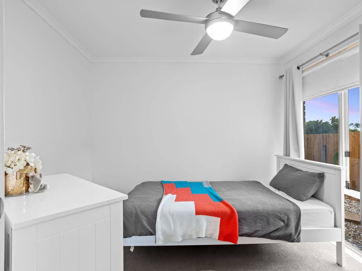 12 Moorea Court, PACIFIC PINES - Thumbnail 15