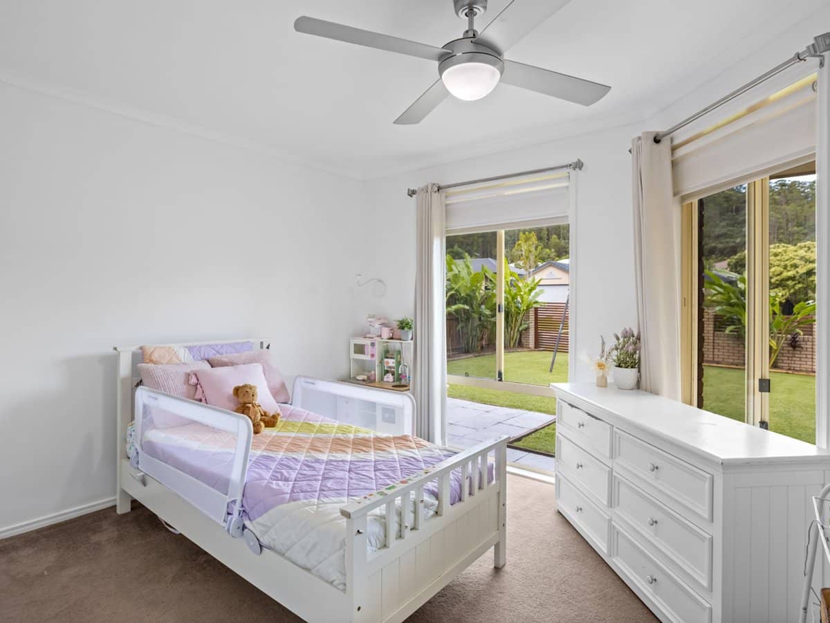 12 Moorea Court, PACIFIC PINES - Thumbnail 16