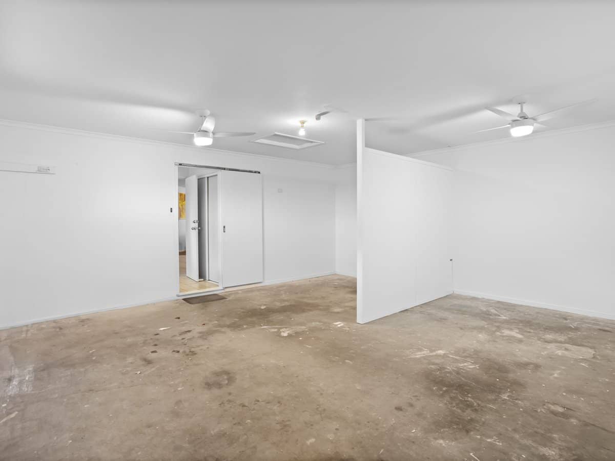 12 Moorea Court, PACIFIC PINES - Thumbnail 17