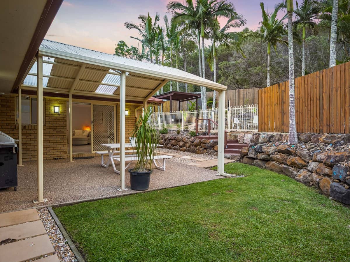 12 Moorea Court, PACIFIC PINES - Thumbnail 21