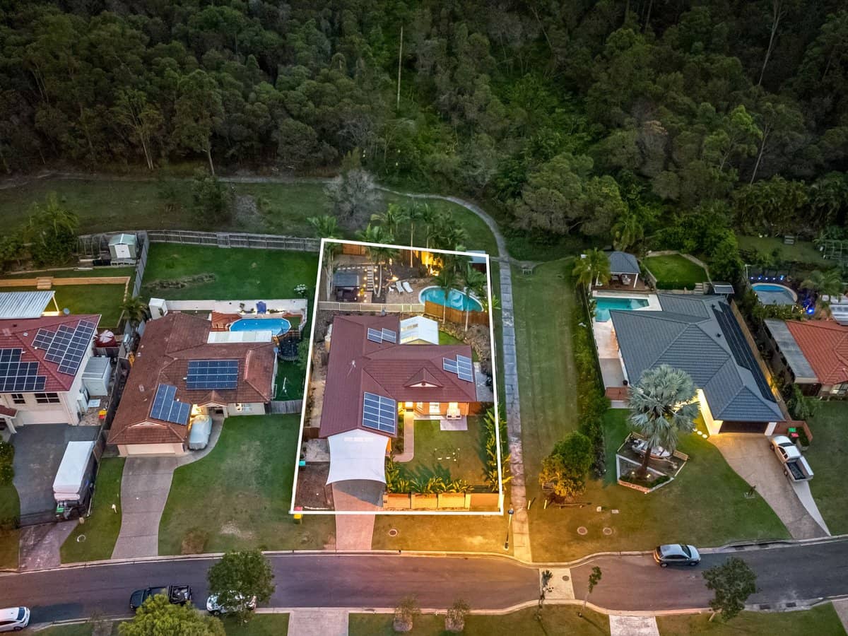 12 Moorea Court, PACIFIC PINES - Thumbnail 26