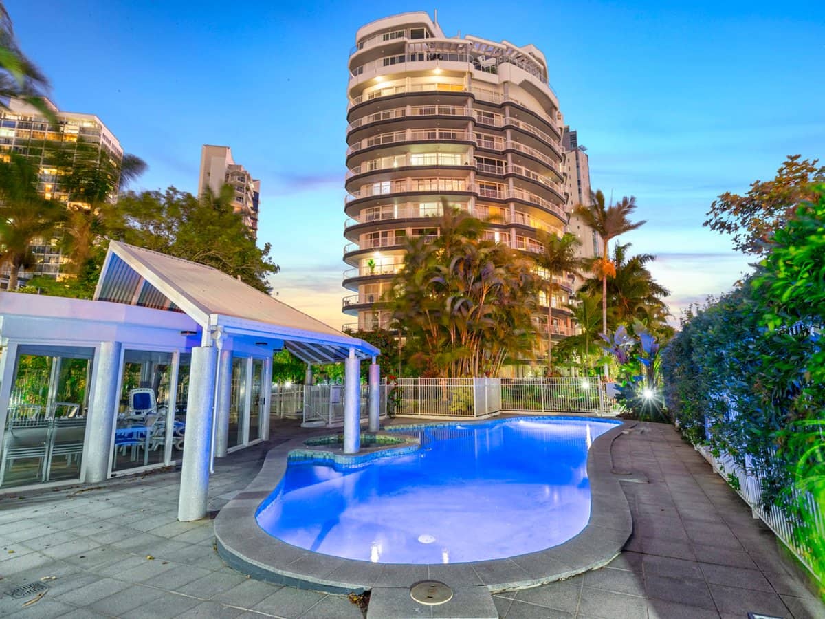 19 Riverview Parade, SURFERS PARADISE - Thumbnail 1