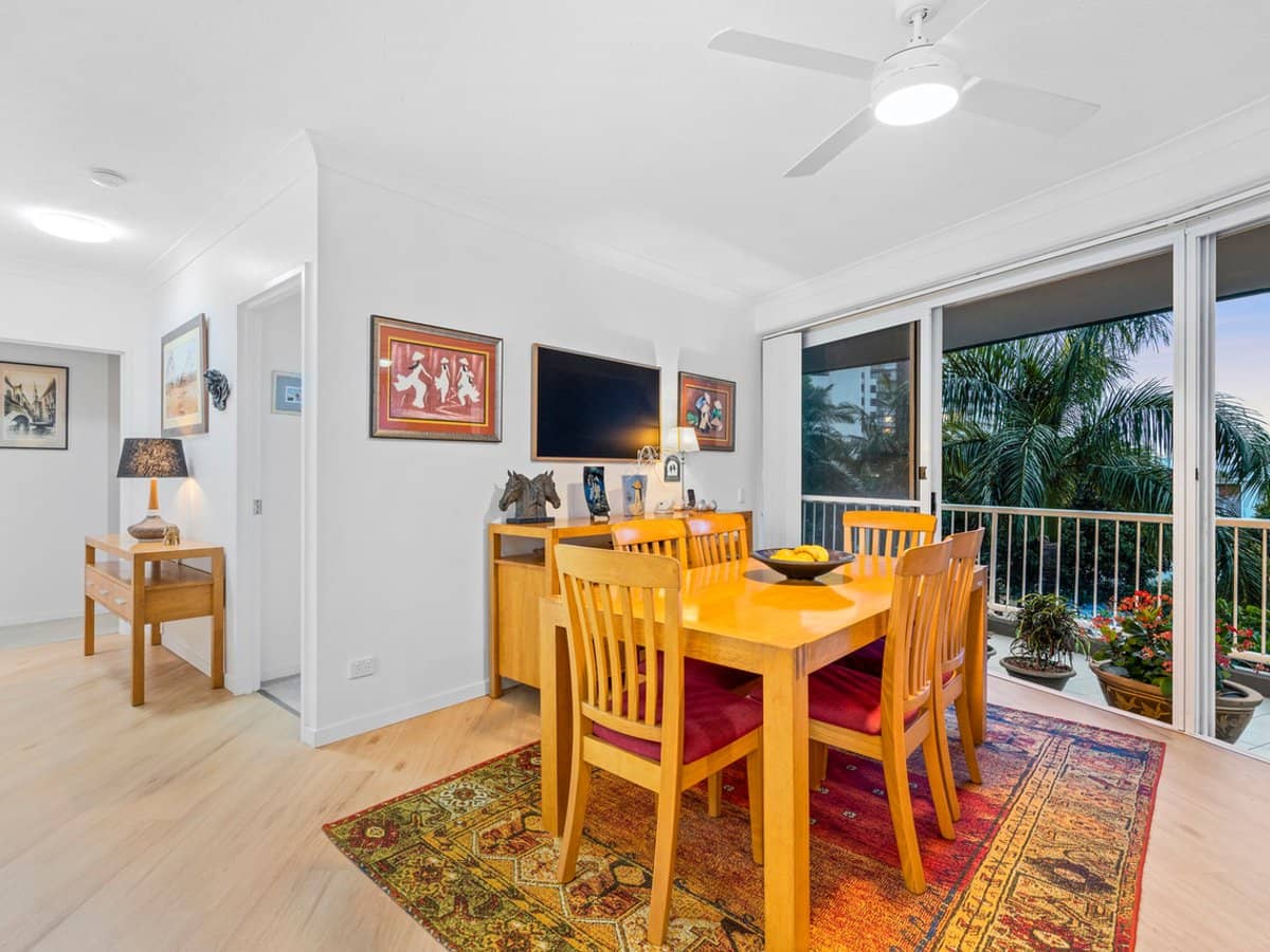 19 Riverview Parade, SURFERS PARADISE - Thumbnail 7