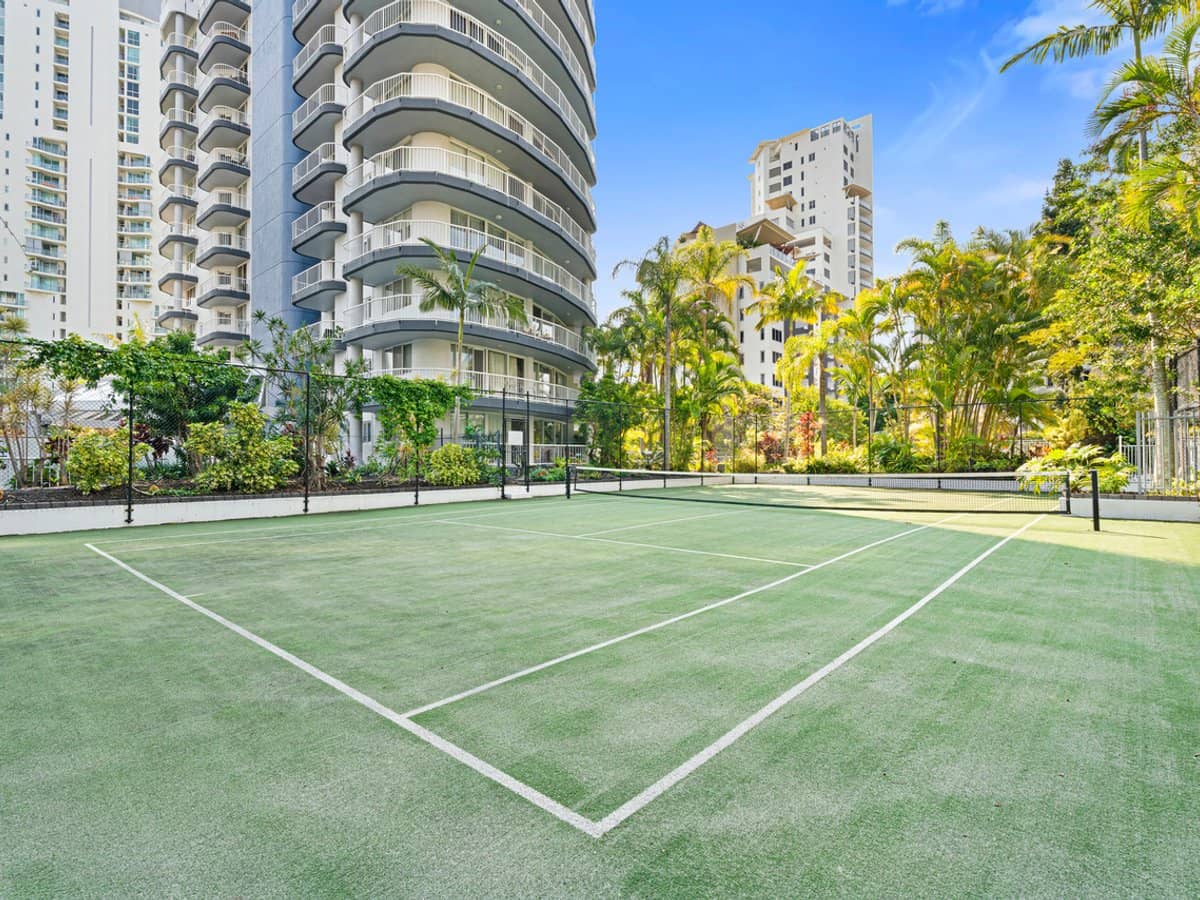 19 Riverview Parade, SURFERS PARADISE - Thumbnail 23