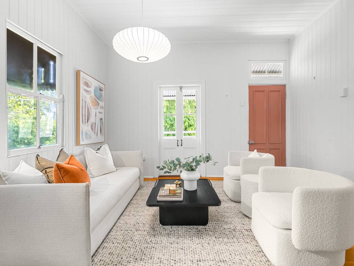 135 Empress Terrace, BARDON - Thumbnail 3