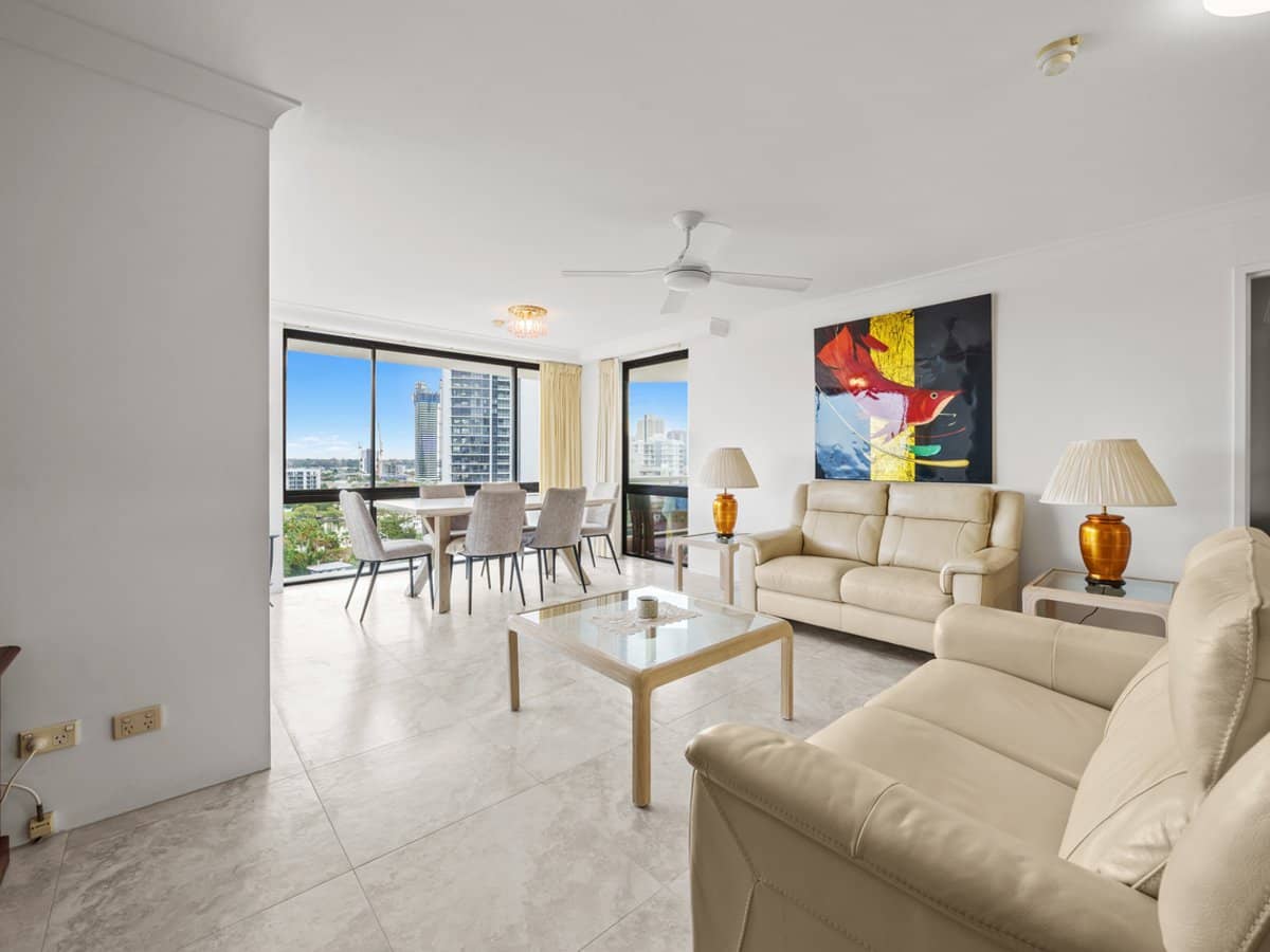 70 Remembrance Drive, SURFERS PARADISE - Thumbnail 5