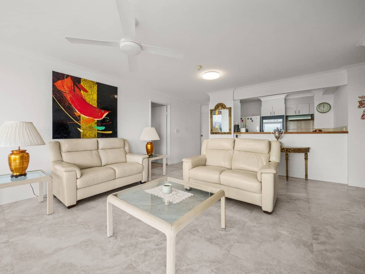 70 Remembrance Drive, SURFERS PARADISE - Thumbnail 6