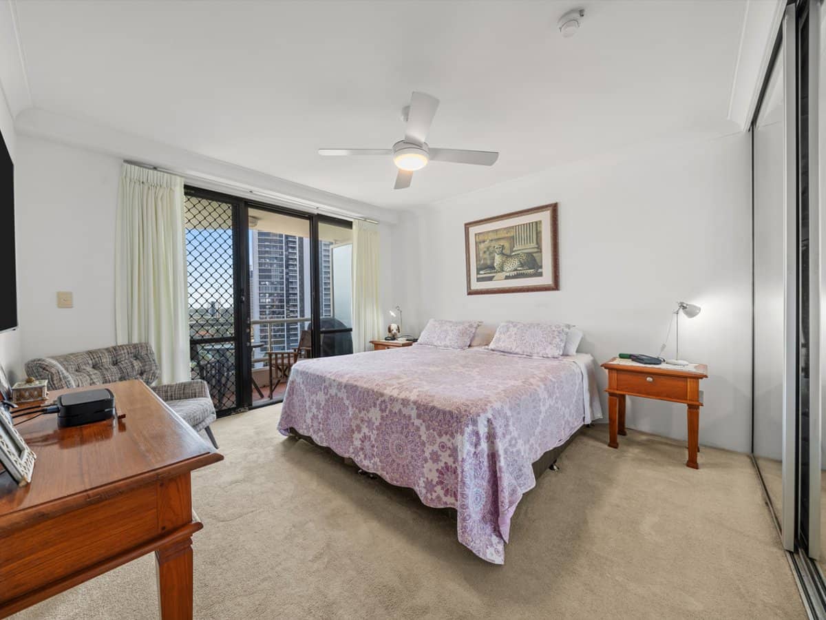 70 Remembrance Drive, SURFERS PARADISE - Thumbnail 8