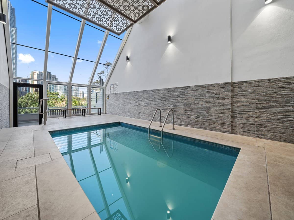 70 Remembrance Drive, SURFERS PARADISE - Thumbnail 15