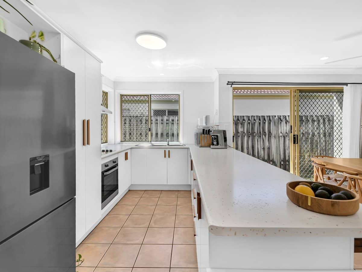 107-111 Arundel Drive, ARUNDEL - Thumbnail 3