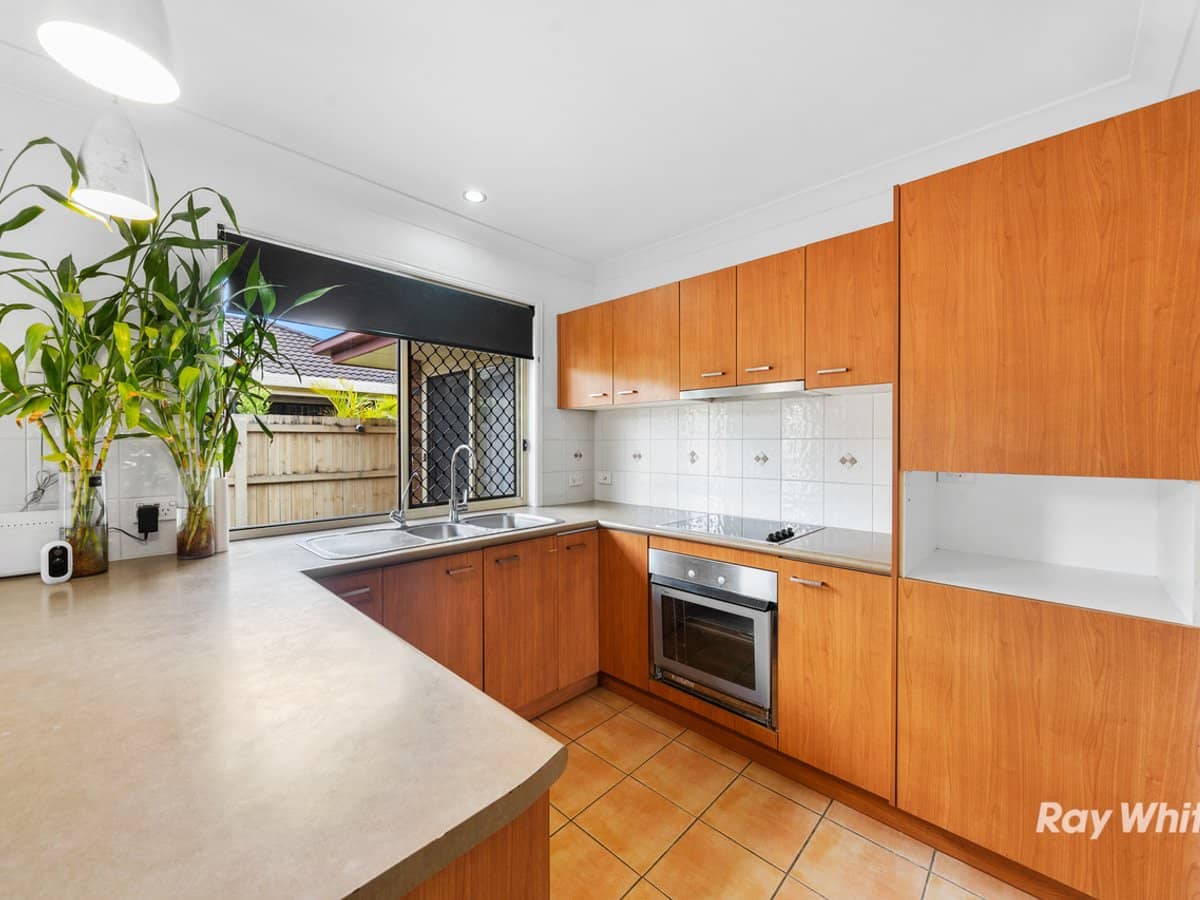 23 Wisdom Way, CRESTMEAD - Thumbnail 7