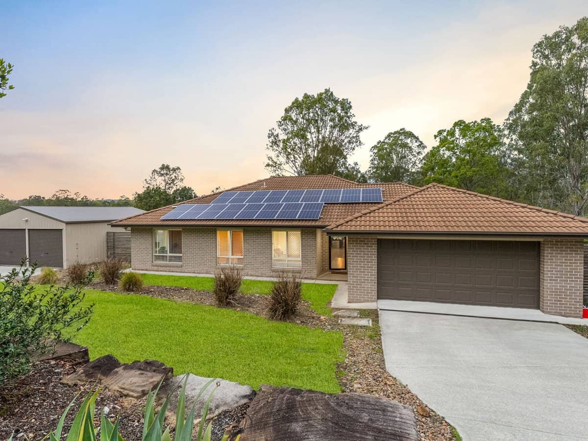 8-12 Myrtle Road, JIMBOOMBA - Thumbnail 2