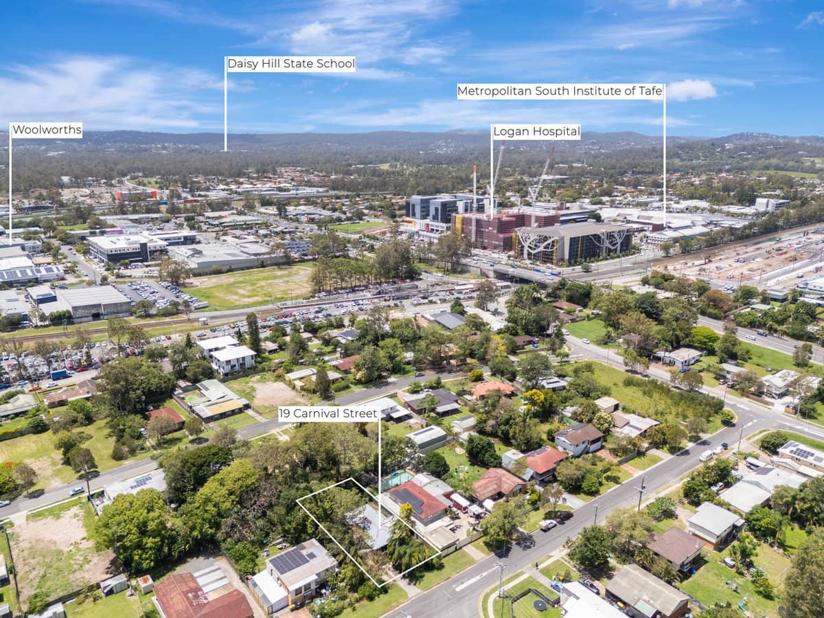 19 Carnival Street, LOGANLEA - Thumbnail 18