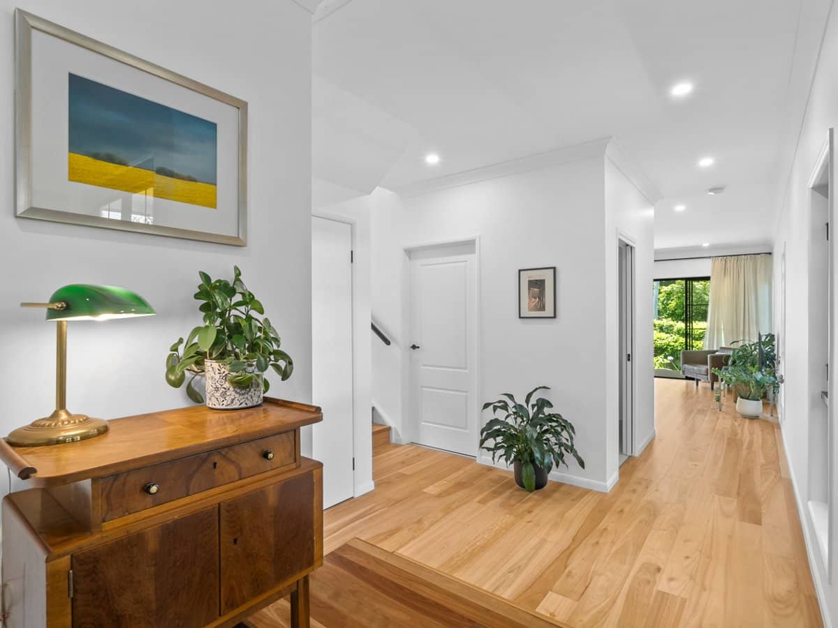 20 Gordon Road, BARDON - Thumbnail 7