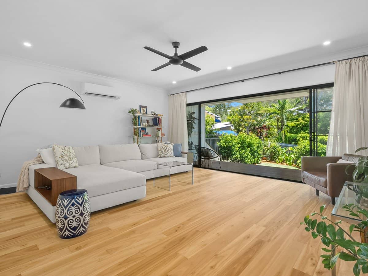 20 Gordon Road, BARDON - Thumbnail 10