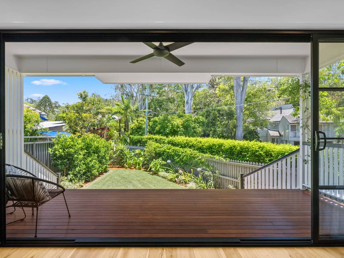 20 Gordon Road, BARDON - Thumbnail 11