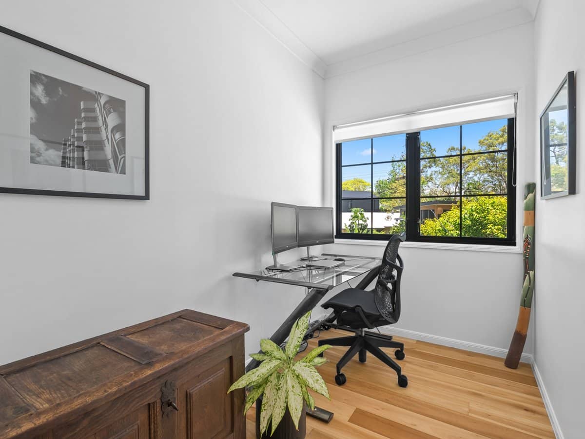 20 Gordon Road, BARDON - Thumbnail 20