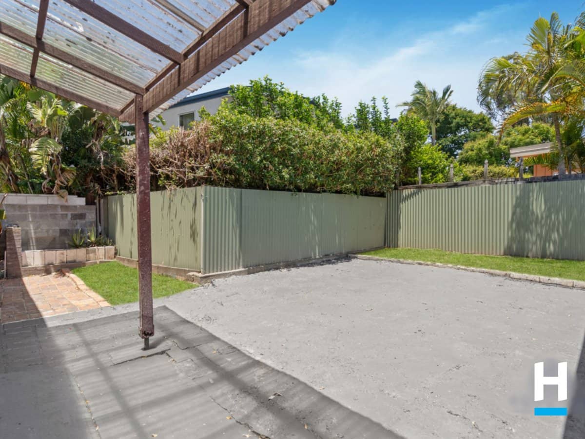 52 Heeb Street, BUNDALL - Thumbnail 5