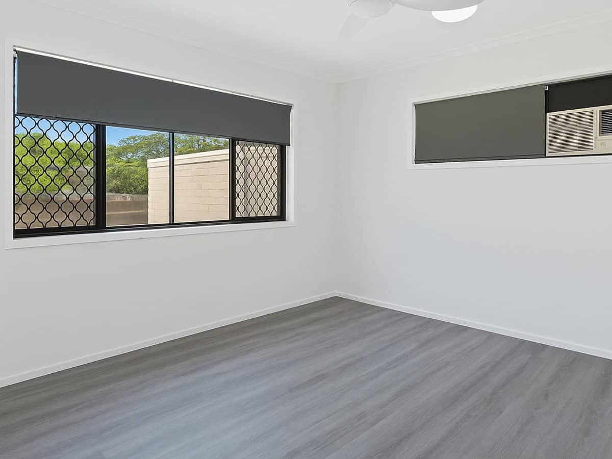 52 Heeb Street, BUNDALL - Thumbnail 9