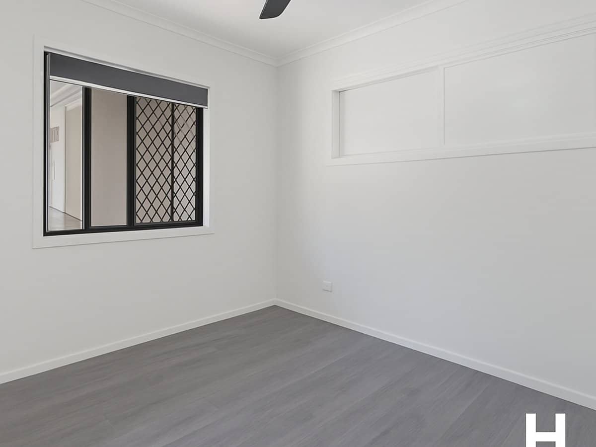 52 Heeb Street, BUNDALL - Thumbnail 11